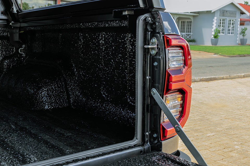 Desert Hilux Revo Dust Proof Kit 1 Desert Hilux Revo Dust Proof Kit