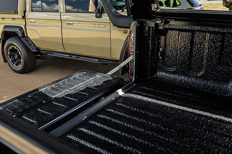 Desert Hilux Revo Dust Proof Kit 4 Desert Hilux Revo Dust Proof Kit
